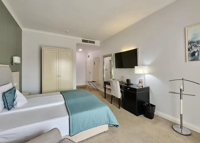 Hotell Nora Prestige 4*