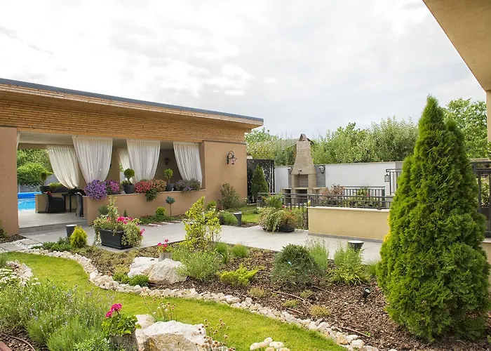 Hotell Nora Prestige 4*